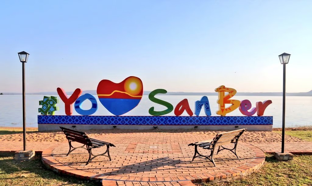 San Bernardino e Lago Ypacaraí no Paraguai